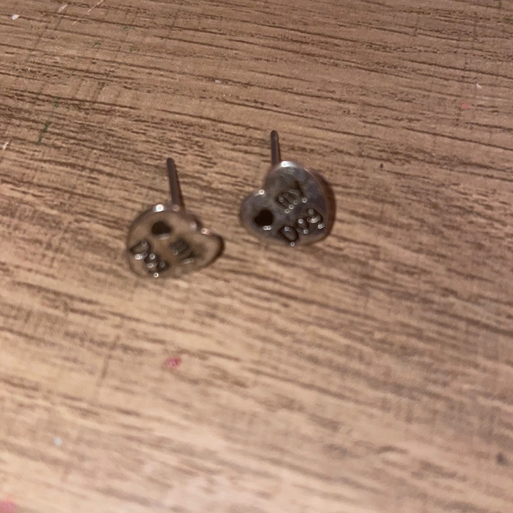 Claire’s I heart my dog earrings